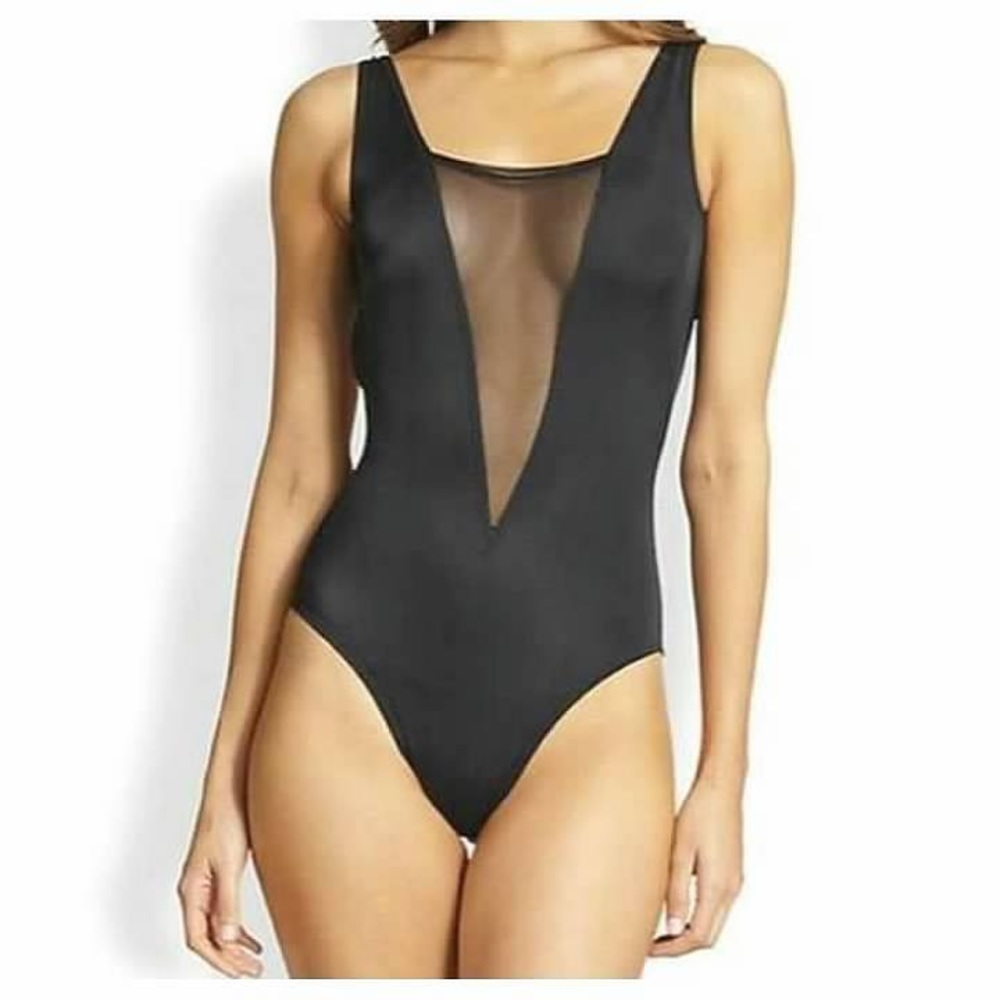 Monokini mesh design
